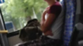 金髪学生fucks彼女の兄弟のキッチン口 ...