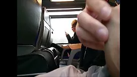 クソジャスミンジェは彼女自身の男ですので ...