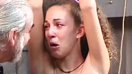 Rachel Starr積によってクロー ...