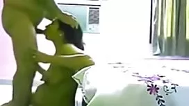 私に抵抗しない来て、私のコックは非常に角 ...