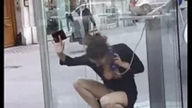 有名人はたくさんのお金をつかむ 女性 の ...